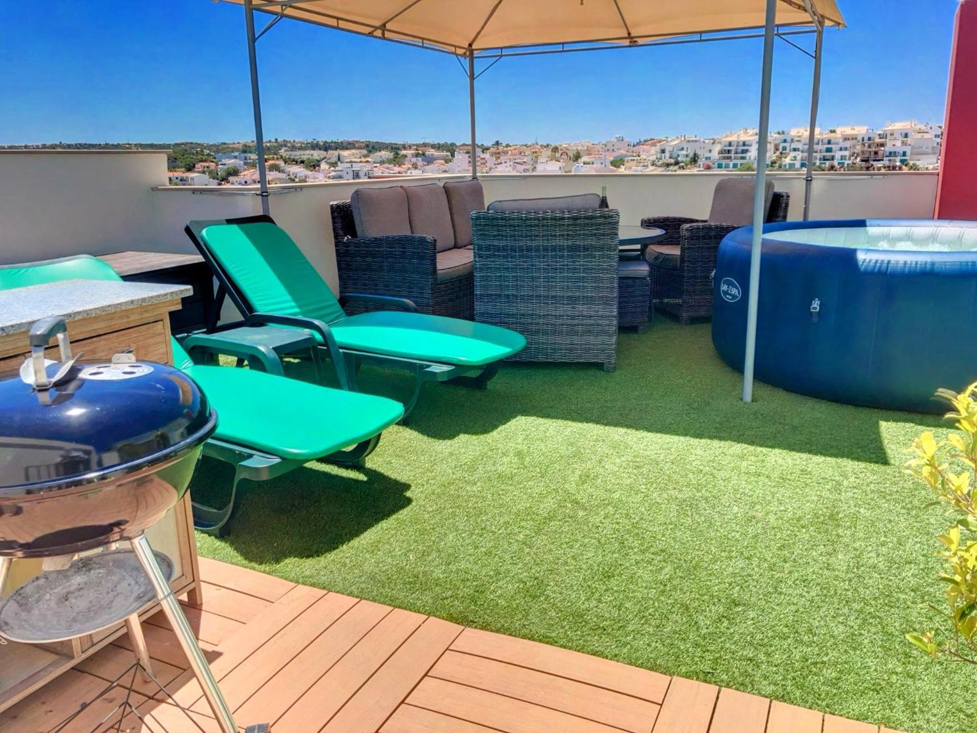 Apartment Alpha - 2 Bedrooms, Private Rooftop Patio With Hot Tub, Bbq And View Ferragudo  Exterior foto