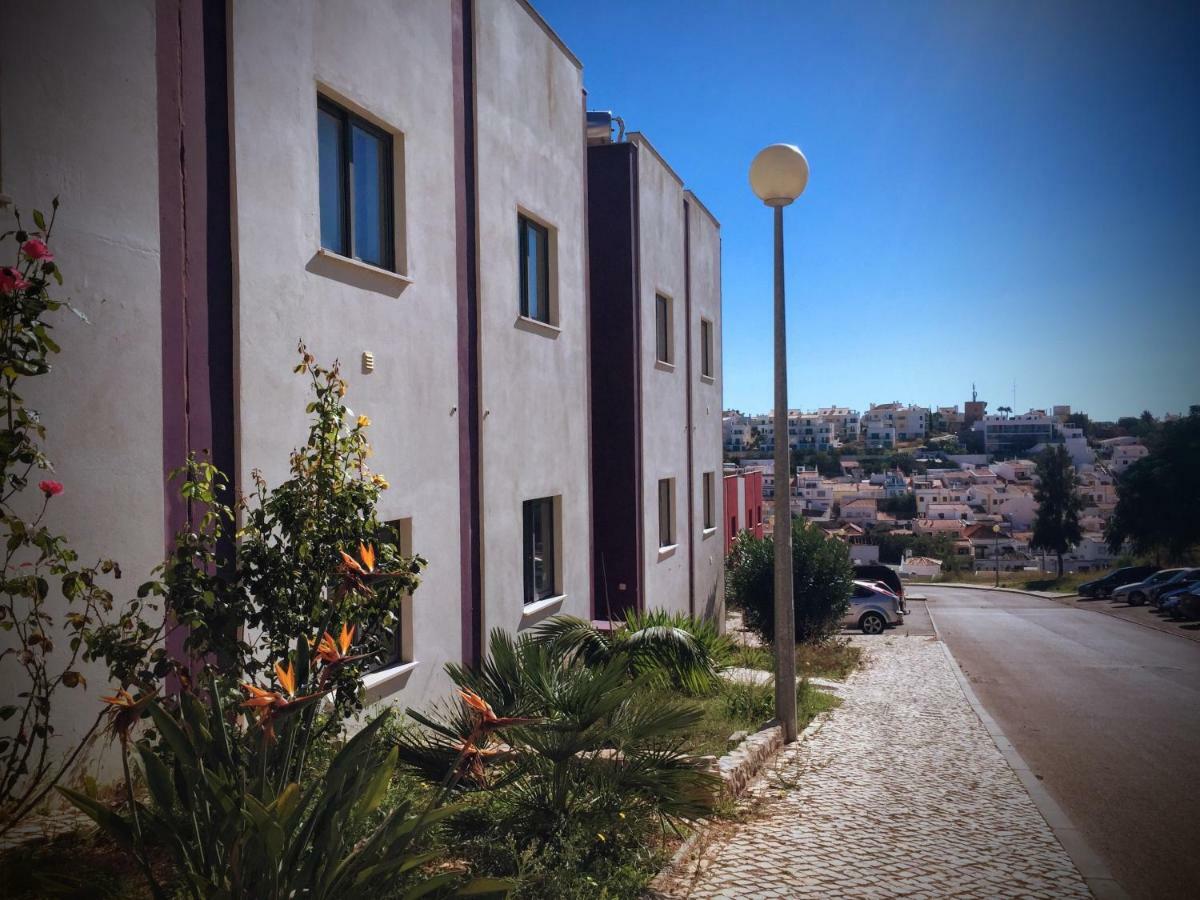 Apartment Alpha - 2 Bedrooms, Private Rooftop Patio With Hot Tub, Bbq And View Ferragudo  Exterior foto